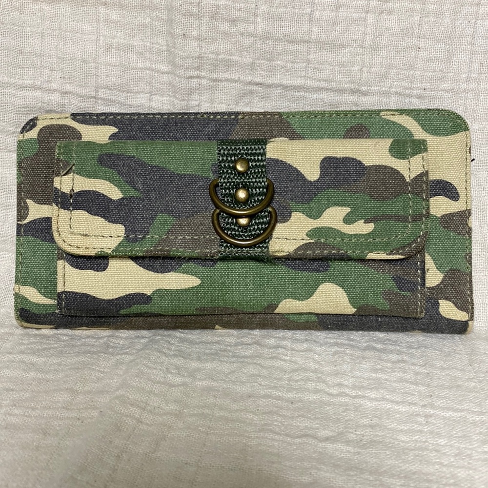 Women’s Camouflage Wallet, Change Purse, 100% Cotton, 7.25”x3.5”, Camo Cute